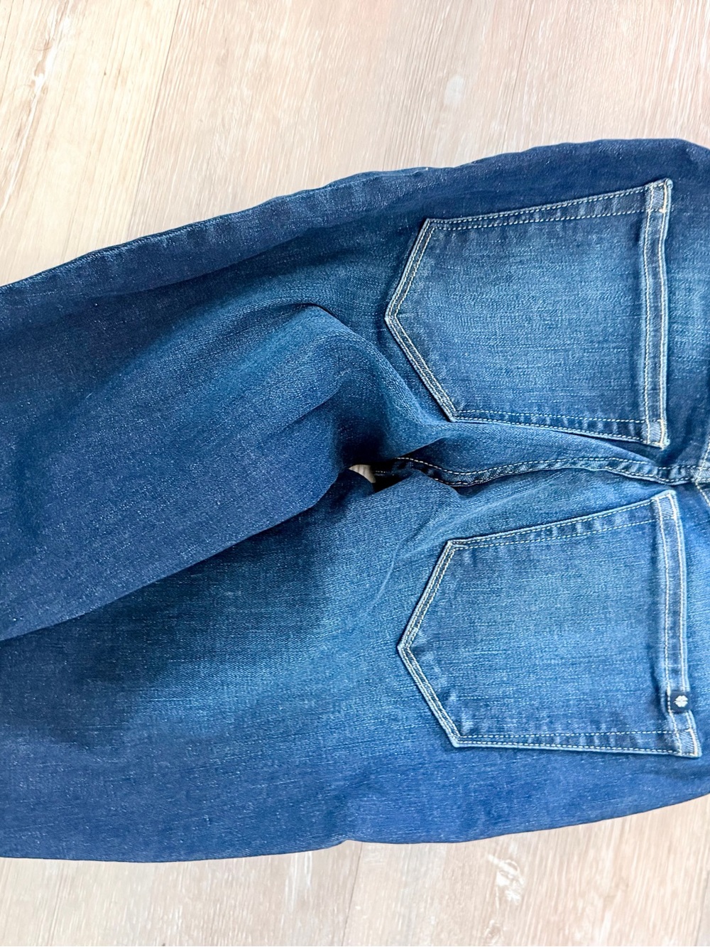 Lucky Brand Dark Indigo Skinny Jeans with Faded Detail - Picture 3 of 3